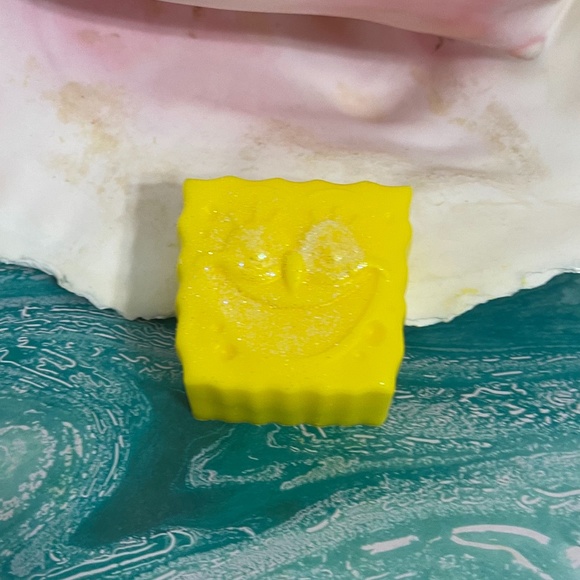 Sponge Bob Soaps ( Bundle of 6 ) Scented with watermelon. - Picture 4 of 7